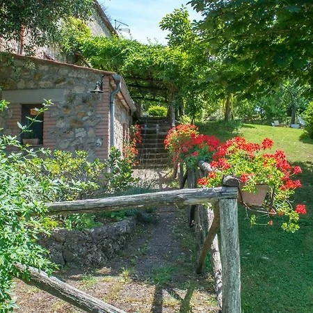 Villa I Piantoni 10, Emma Penna in Teverina